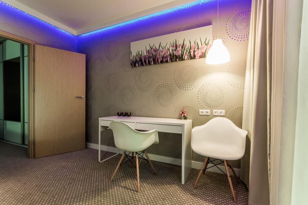 Hubska Apartments Wroclaw Oda fotoğraf